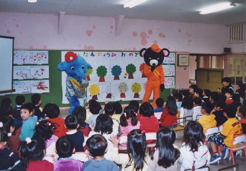 幼稚園児を対象に防火指導